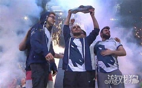 科技公司的 科技公司的