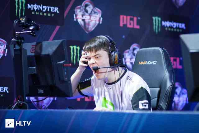 的职业姿态 的职业姿态