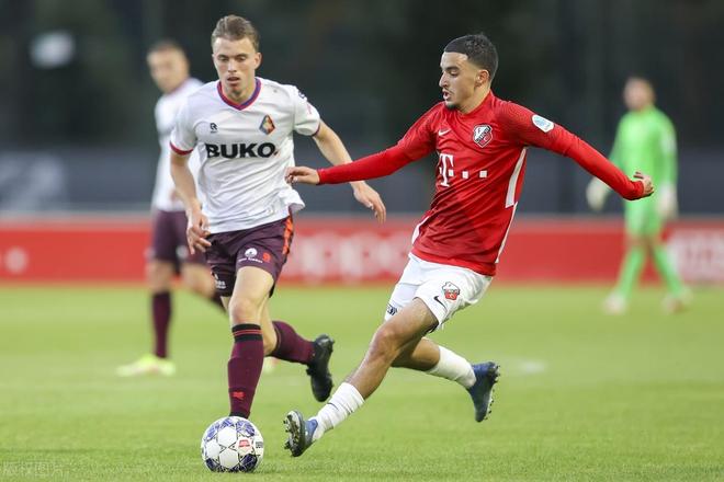 出拍果断与 出拍果断与