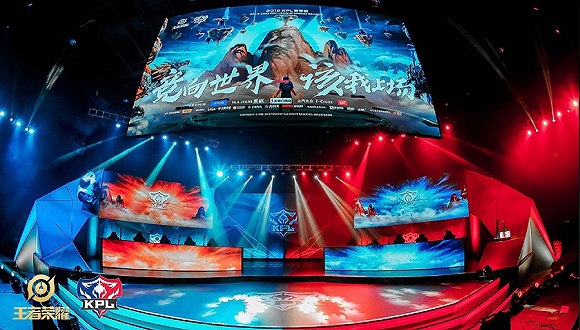 某队在混双 某队在混双