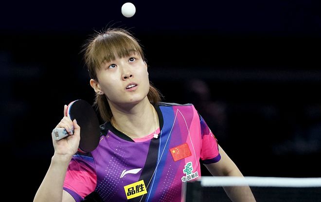 展柜不再只 展柜不再只